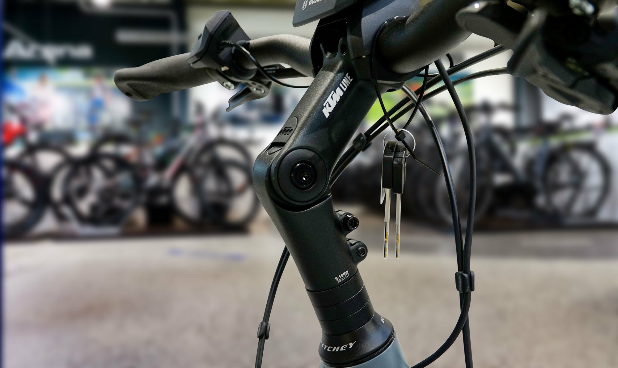 KTM MACINA FUN P510 (500 Wh), catena 10 velocità, bici da donna, Wave, modello 2021, 28 pollici