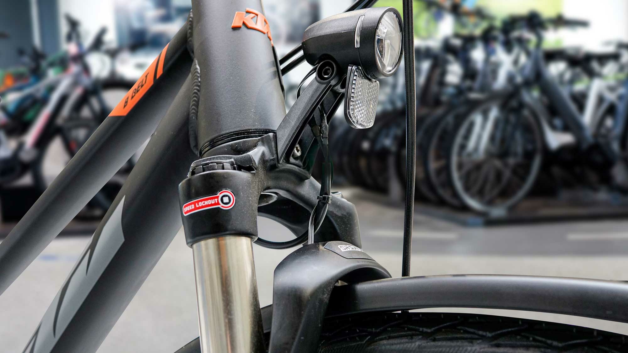 KTM LIFE 8 BELT, cambio al mozzo 8 marce, bici da donna, trapezio, modello 2020, 28 pollici