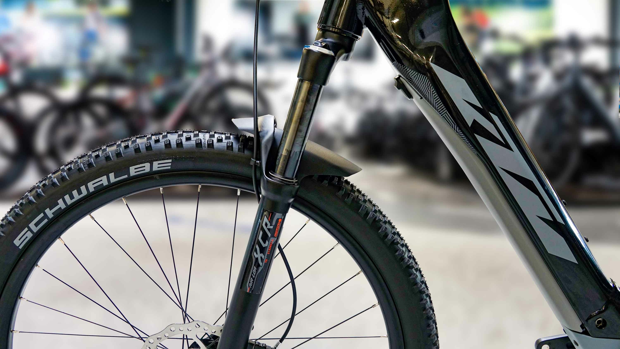 KTM MACINA AERA 271 LFC (625Wh), catena 11 velocità, bici da donna, Wave, modello 2021, 27,5 pollici
