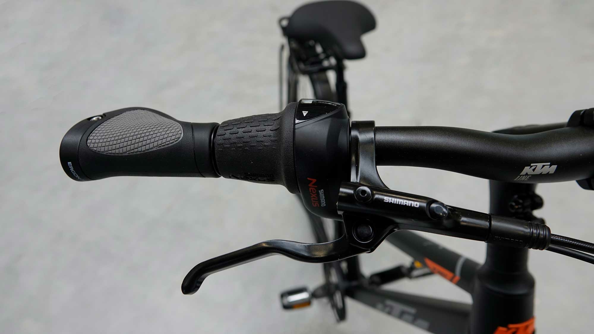 KTM LIFE 8 BELT, cambio al mozzo 8 marce, bici da donna, trapezio, modello 2020, 28 pollici