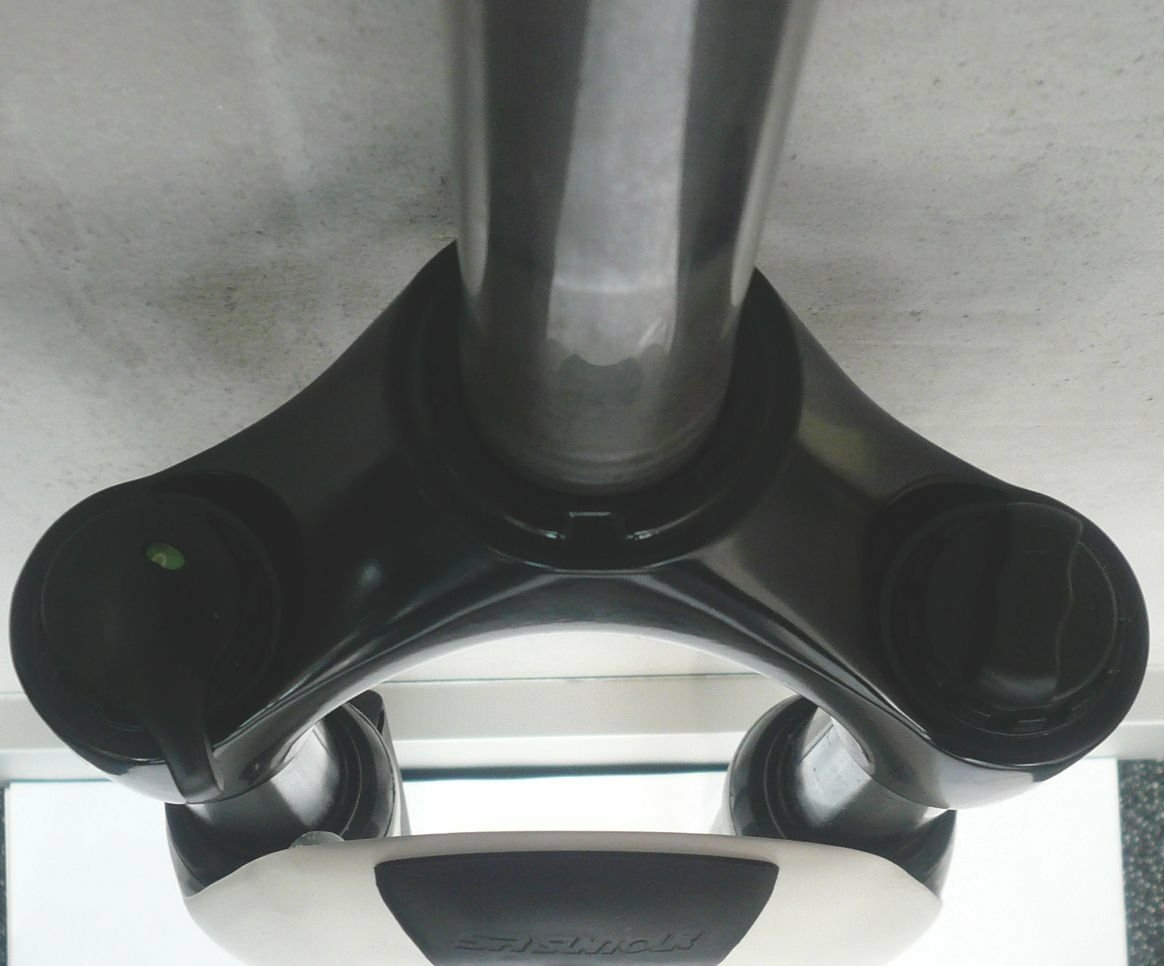 SR Suntour suspension fork 28 inch / FW: 50mm / SL: 181mm CR-8V 28 inch