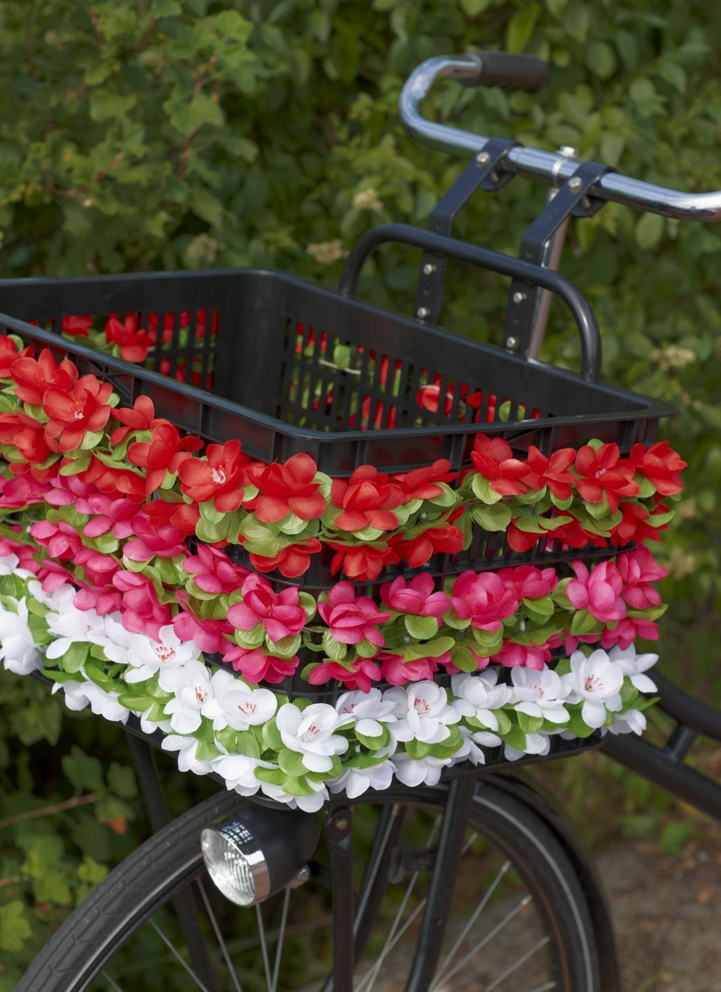 Basil flower garland 170 cm, red