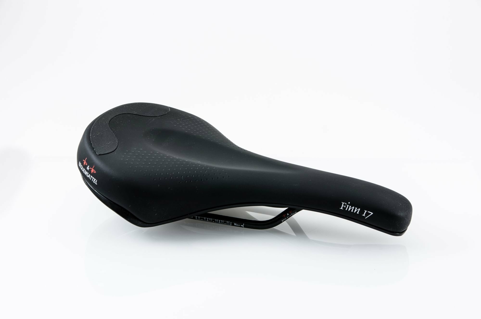 P & P Trekking Saddle Finn 17