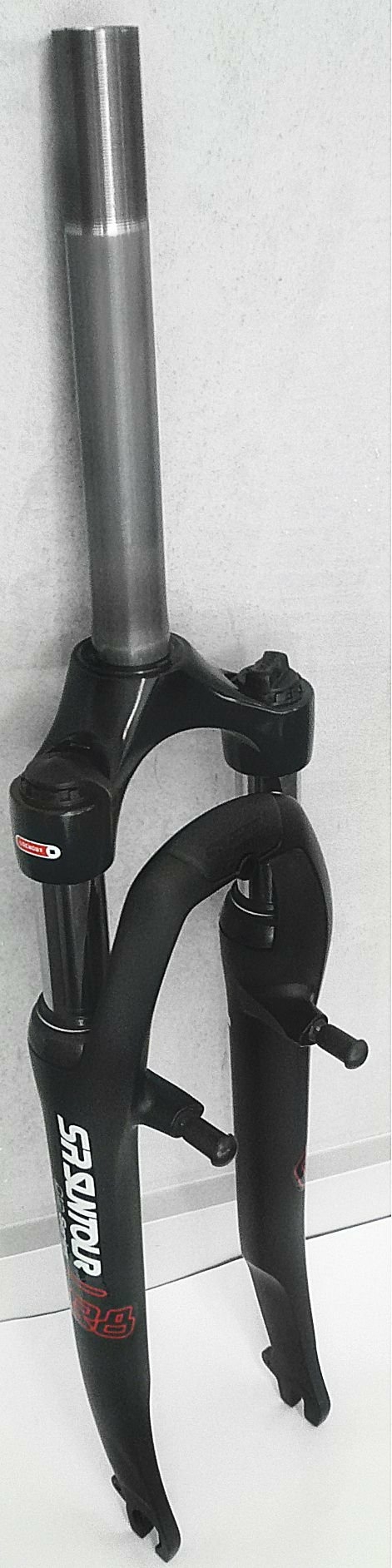 SR Suntour suspension fork 28 inch / FW: 50mm / SL: 216mm CR-8V 28 inch