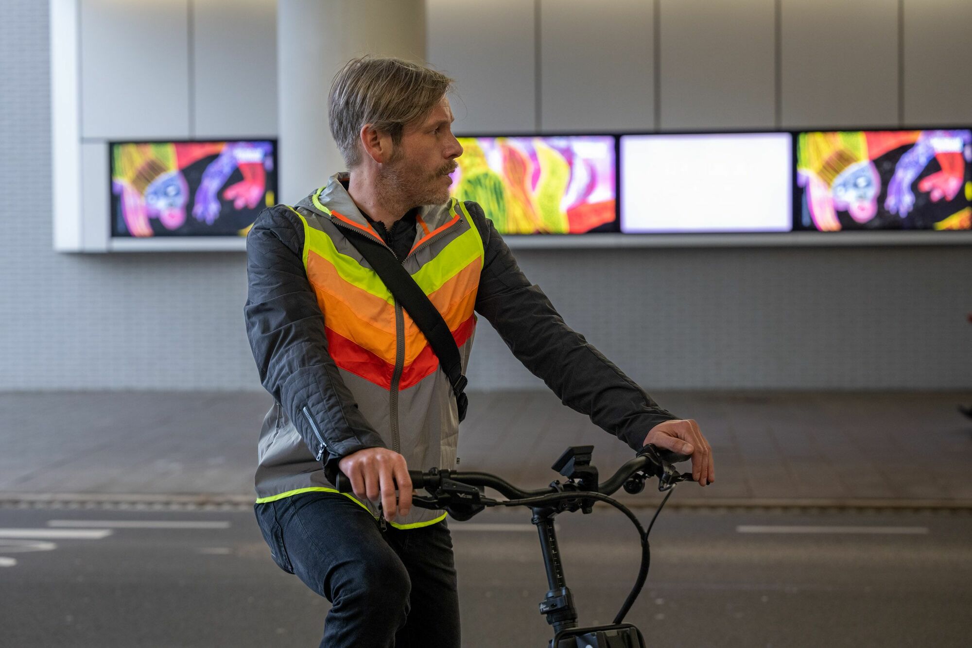 i:SY reflective vest Bodyglower Sunset