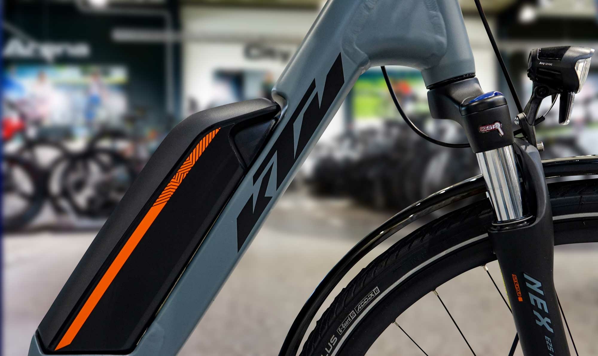 KTM MACINA FUN P510 (500 Wh), catena 10 velocità, bici da donna, Wave, modello 2021, 28 pollici
