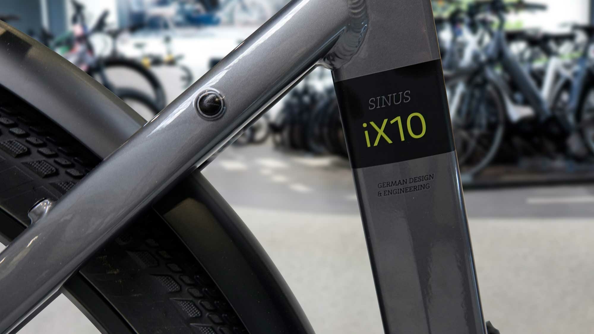 Winora Sinus iX10, deragliatore a 10 velocità, bicicletta da donna, Wave, modello 2022, 27,5 pollici