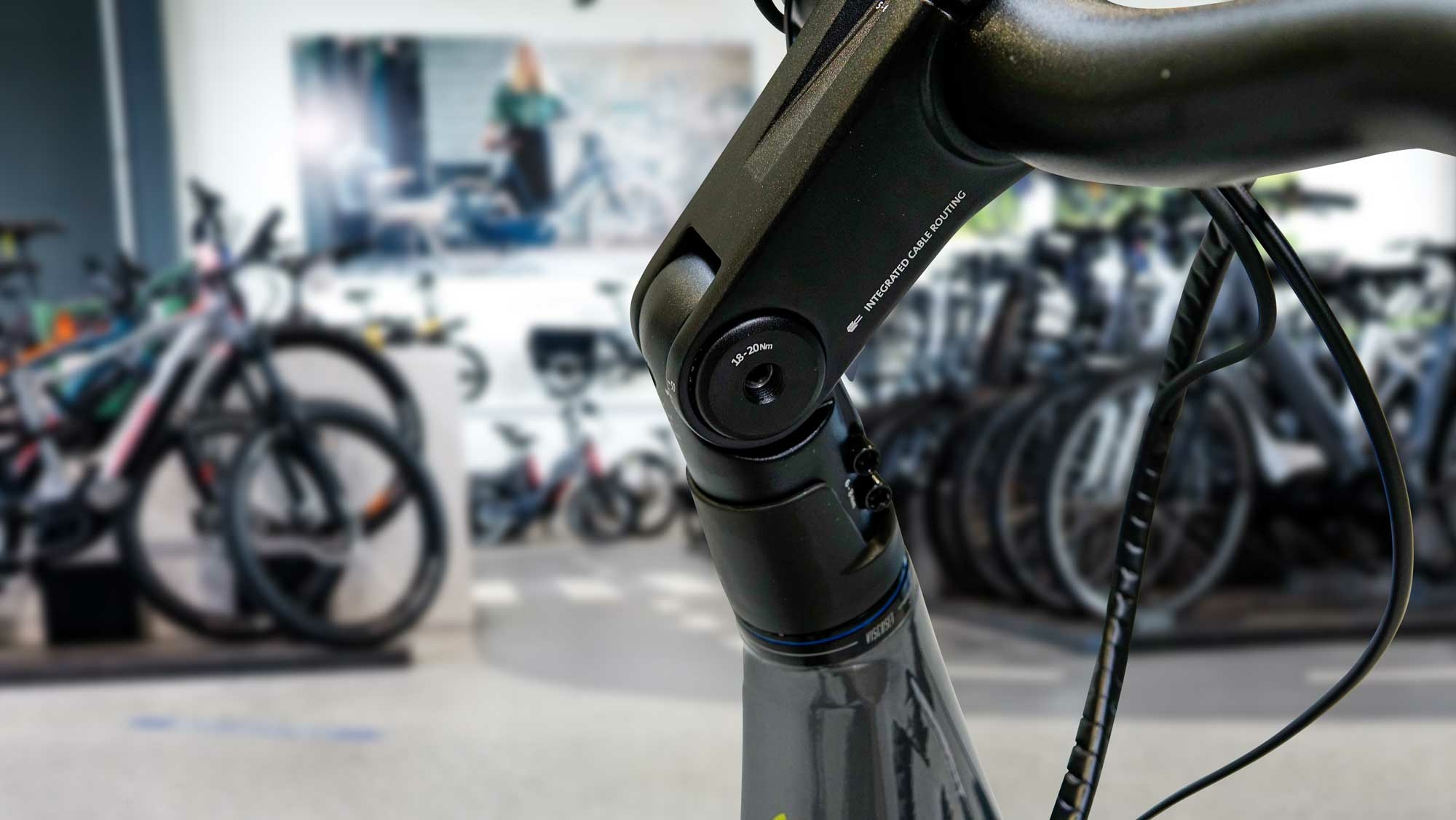 Winora Sinus iX10, deragliatore a 10 velocità, bicicletta da donna, Wave, modello 2022, 27,5 pollici